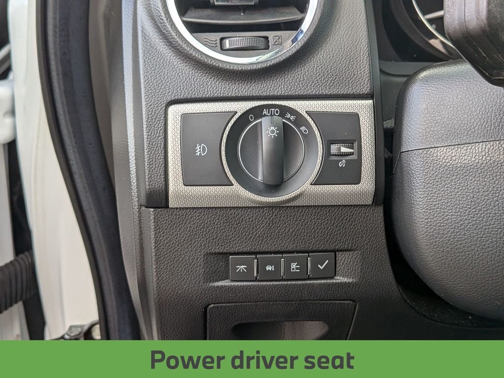 Used 2012 White Chevrolet LT image 19
