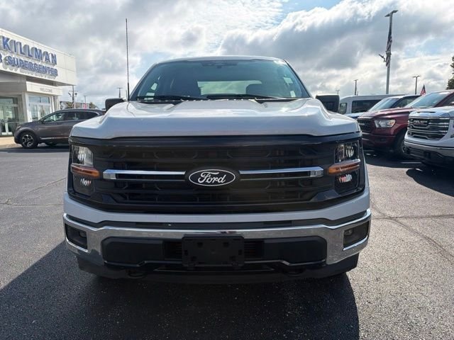 Used 2025 Space White Metallic Ford XLT image 2