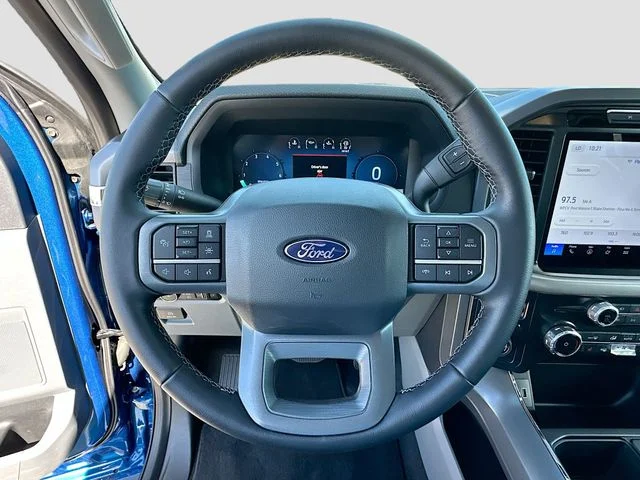 Used 2025 Blue Ford XLT image 11