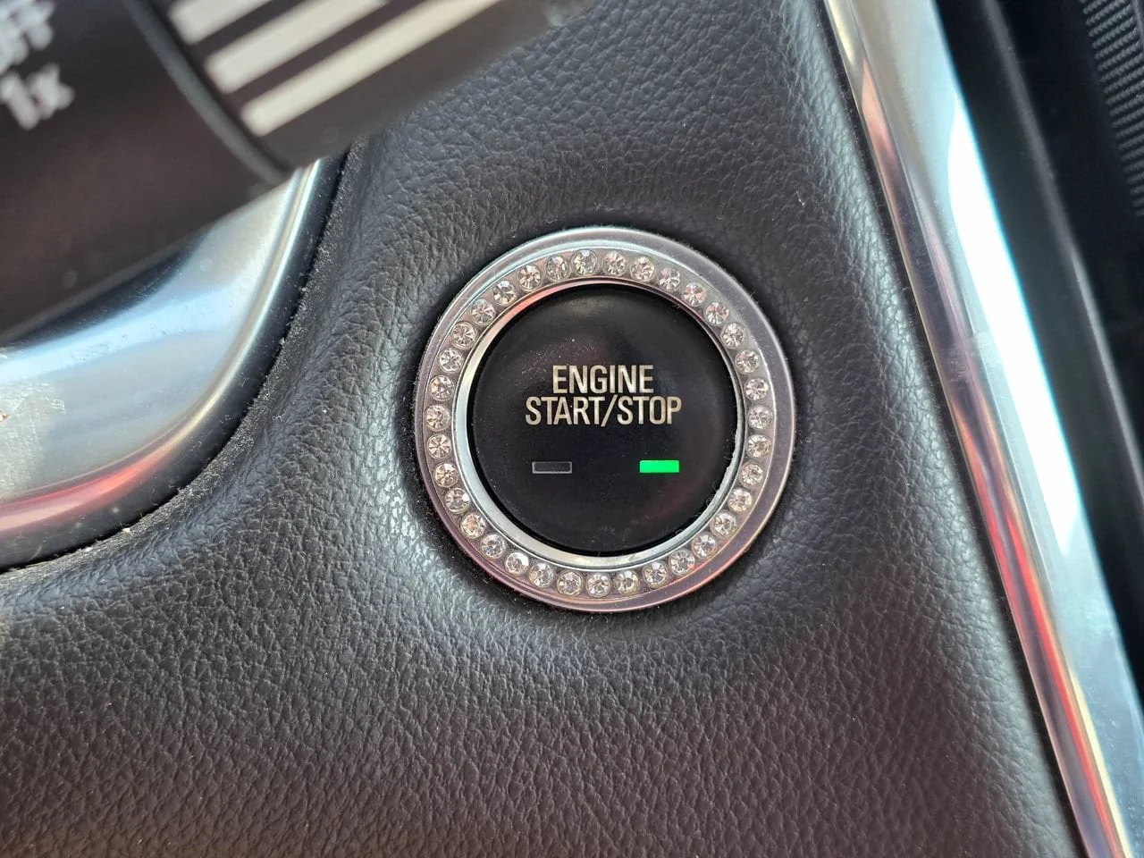Used 2018 Summit White Chevrolet Premier image 20