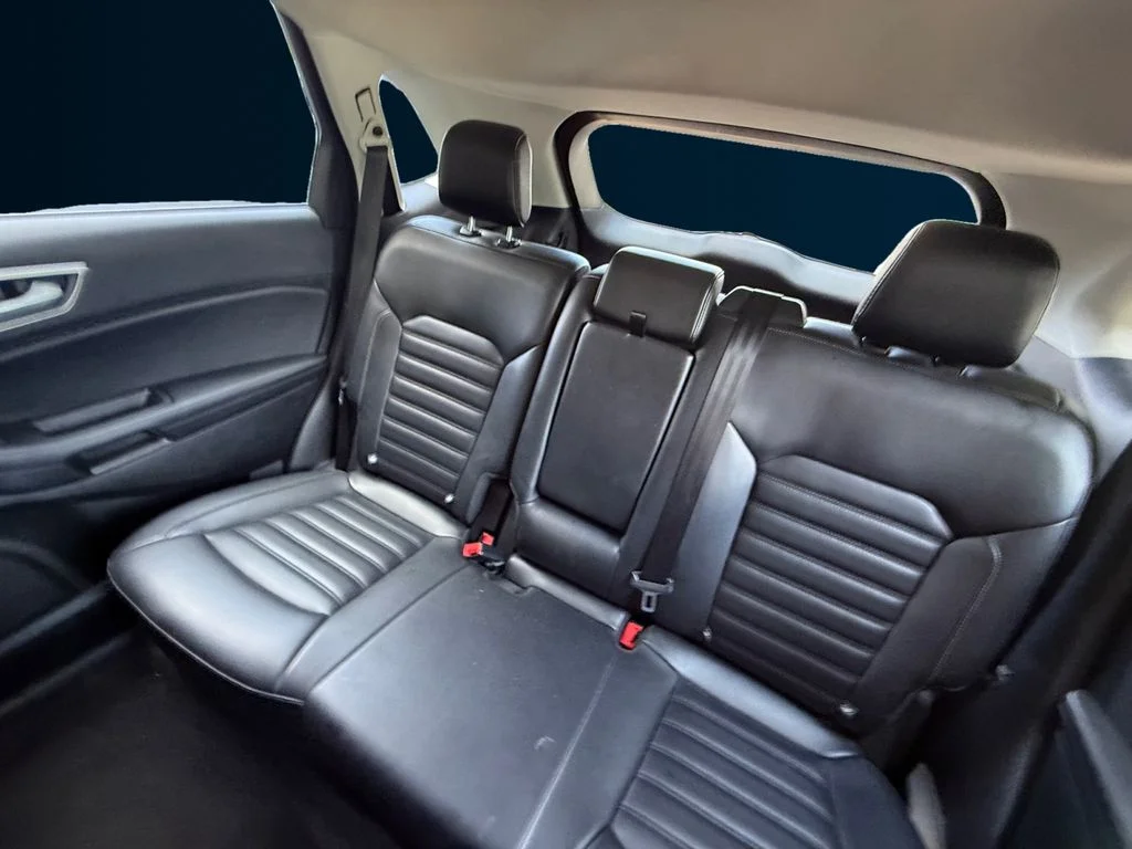 Used 2024 Silver Ford SEL image 16