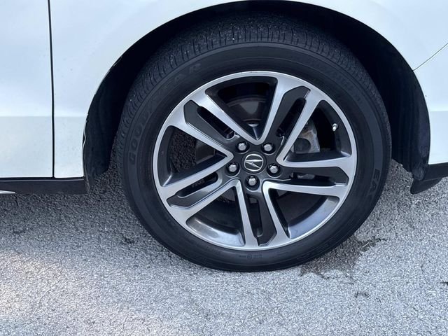 Certified Used 2017 White Acura 3.5L image 9