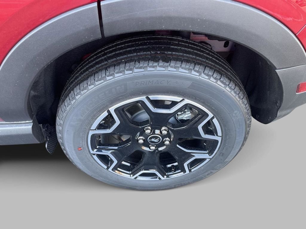 New 2025 Ruby Red Metallic Tinted Clearcoat Ford Outer Banks® image 6
