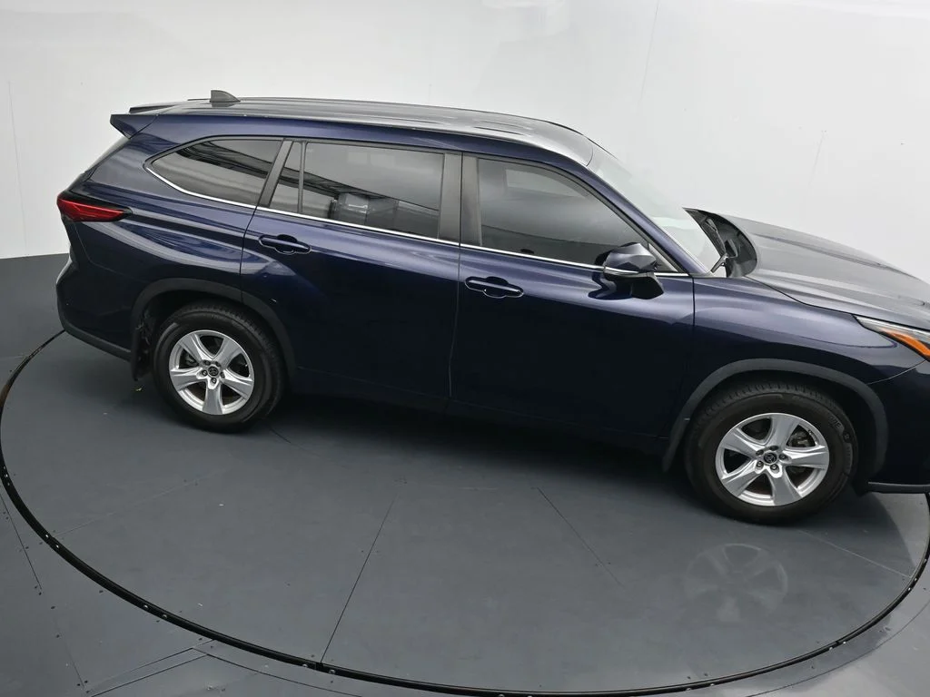 Used 2023 Blue Toyota LE image 17
