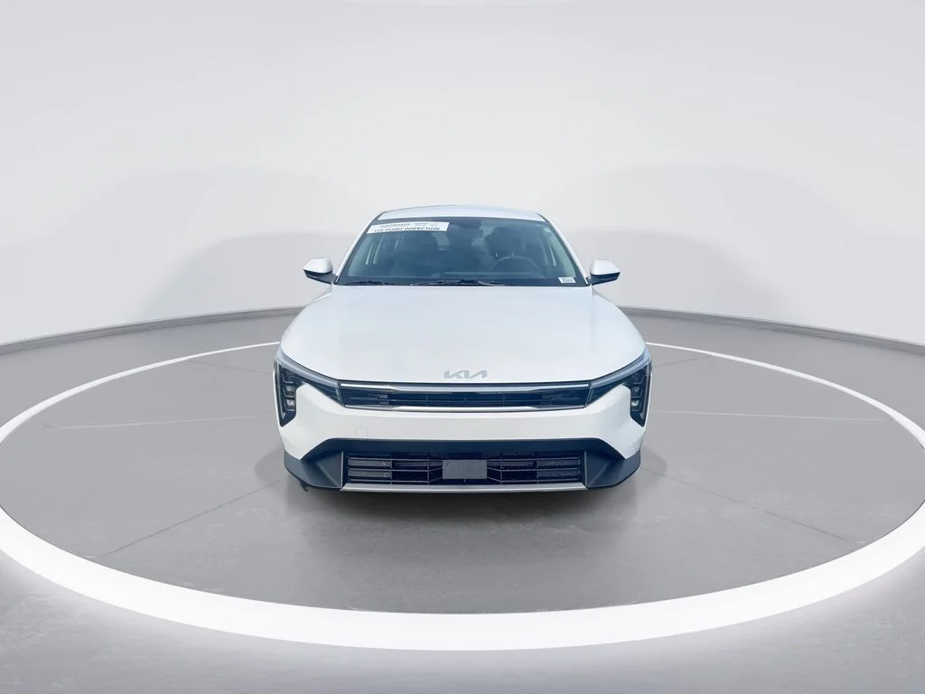 Used 2025 White Kia EX image 3