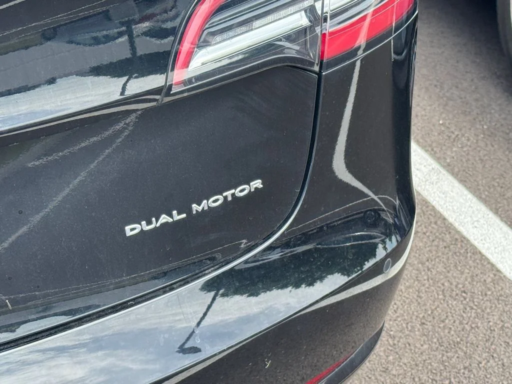 Used 2021 Black Tesla Long Range image 17