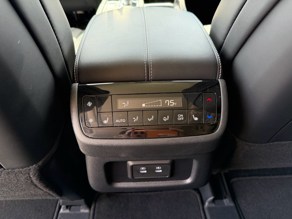 Certified Used 2026 Deep Emerald INFINITI LUXE image 27