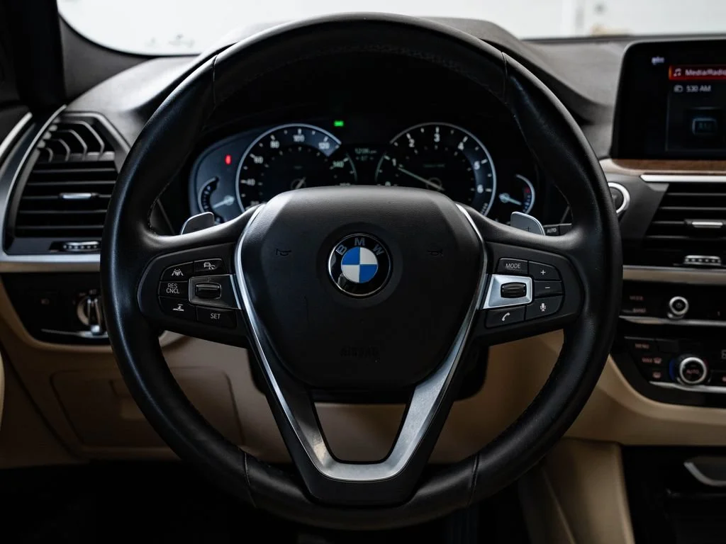 Used 2019 Alpine White BMW xDrive30i image 41
