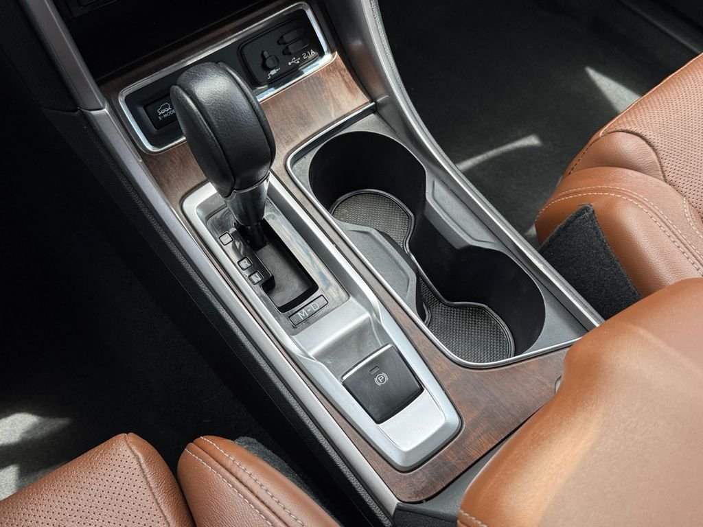 Used 2020 Crystal White Pearl Subaru Touring image 17