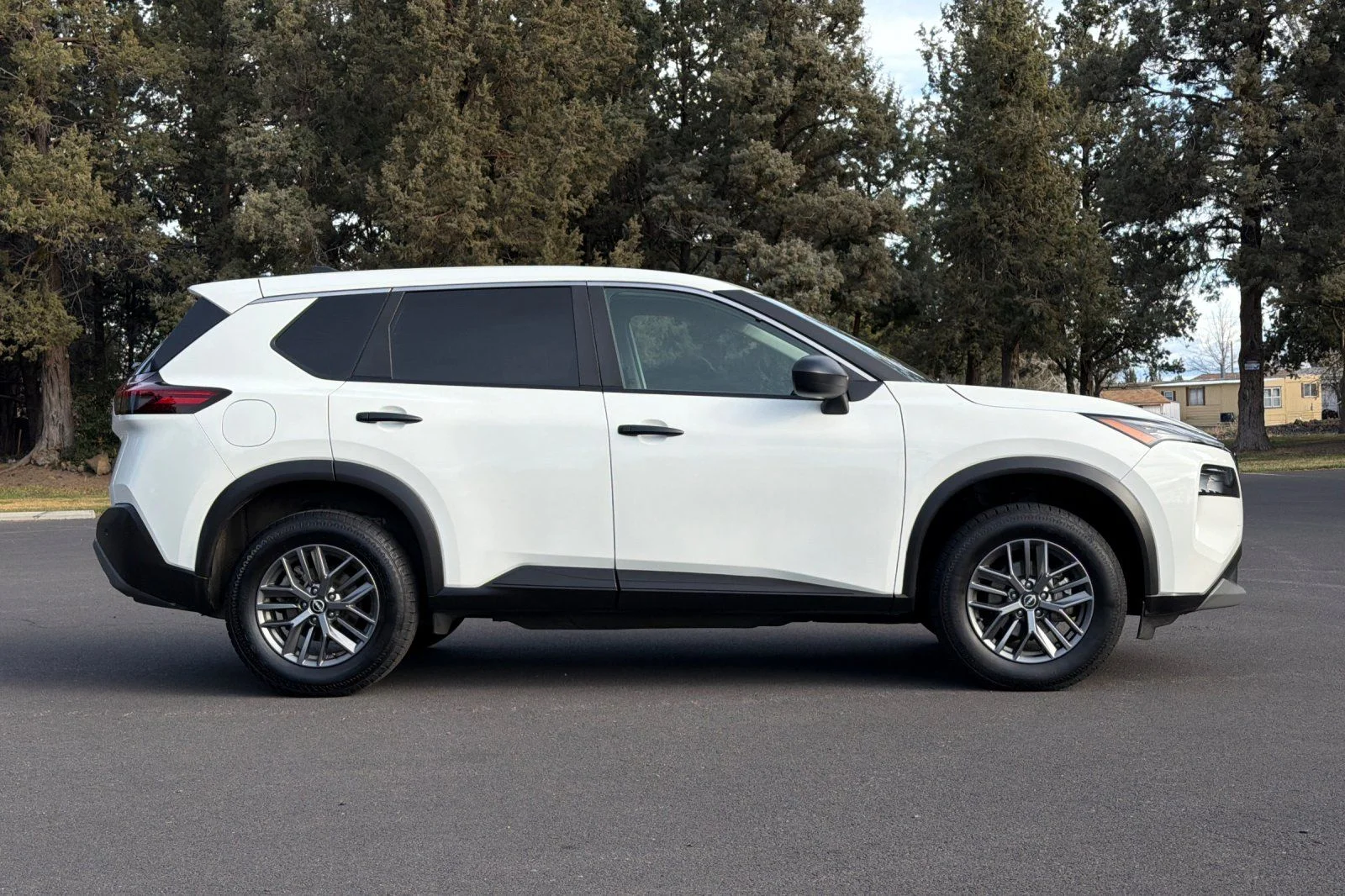 Used 2023 White Nissan S image 1