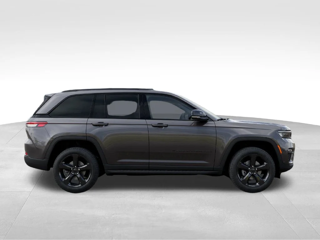 Used 2025 Gray Jeep Limited image 22