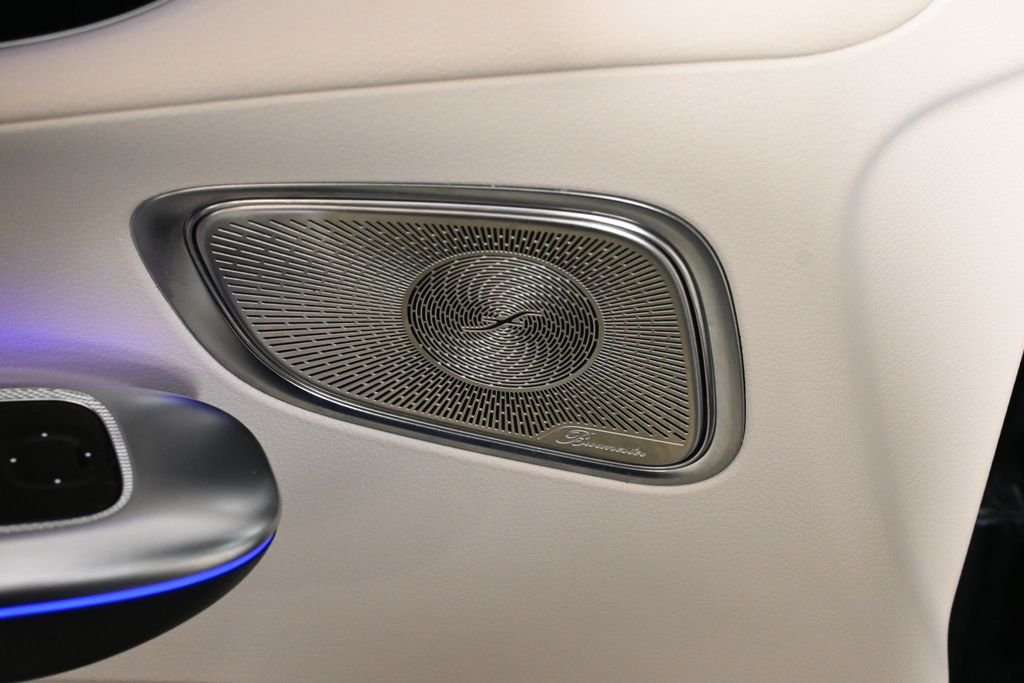 Used 2023 Selenite Gray Metallic Mercedes-Benz GLC 300 image 26