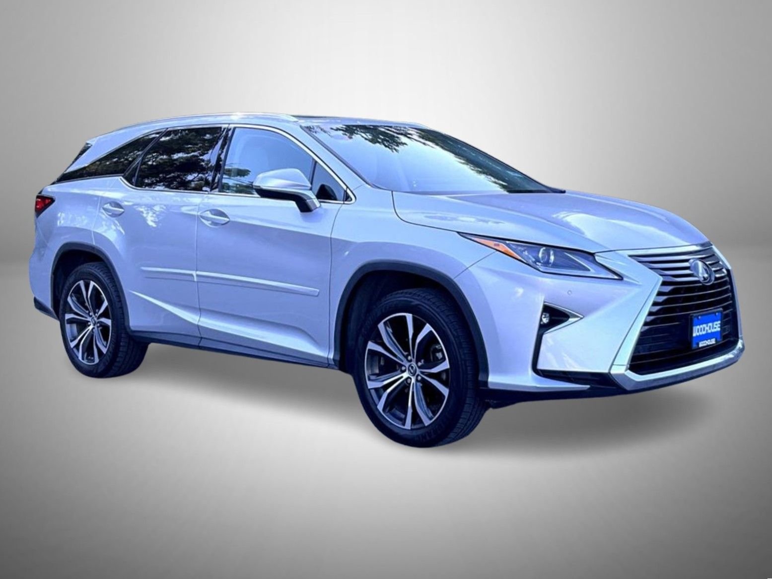 Used 2018 Silver Lexus 350L image 3