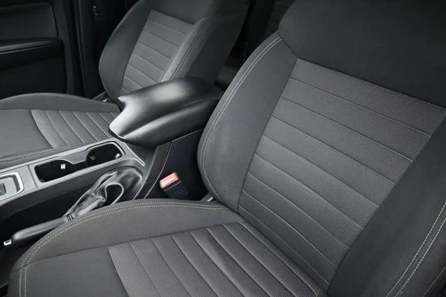 Used 2019 Blue Ford XLT image 16