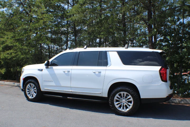 Used 2021 WHITE FROST TRICOAT GMC SLT image 3
