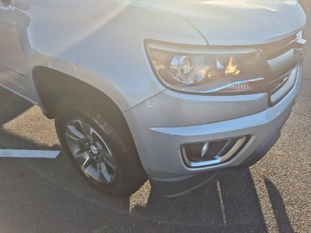 Used 2015 Silver Chevrolet Z71 image 9