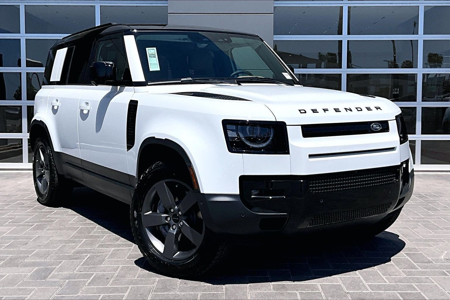 New 2026 Fuji White LAND ROVER S image 2