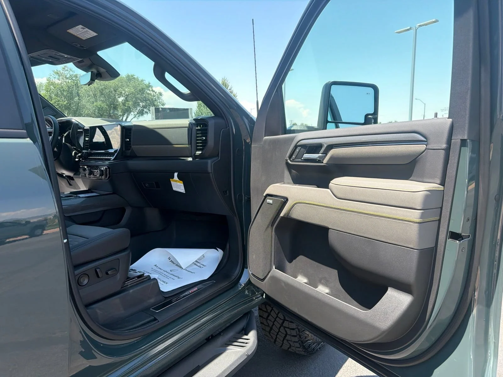 2026 Chevrolet Silverado 2500 HD ZR2 - Photo 31