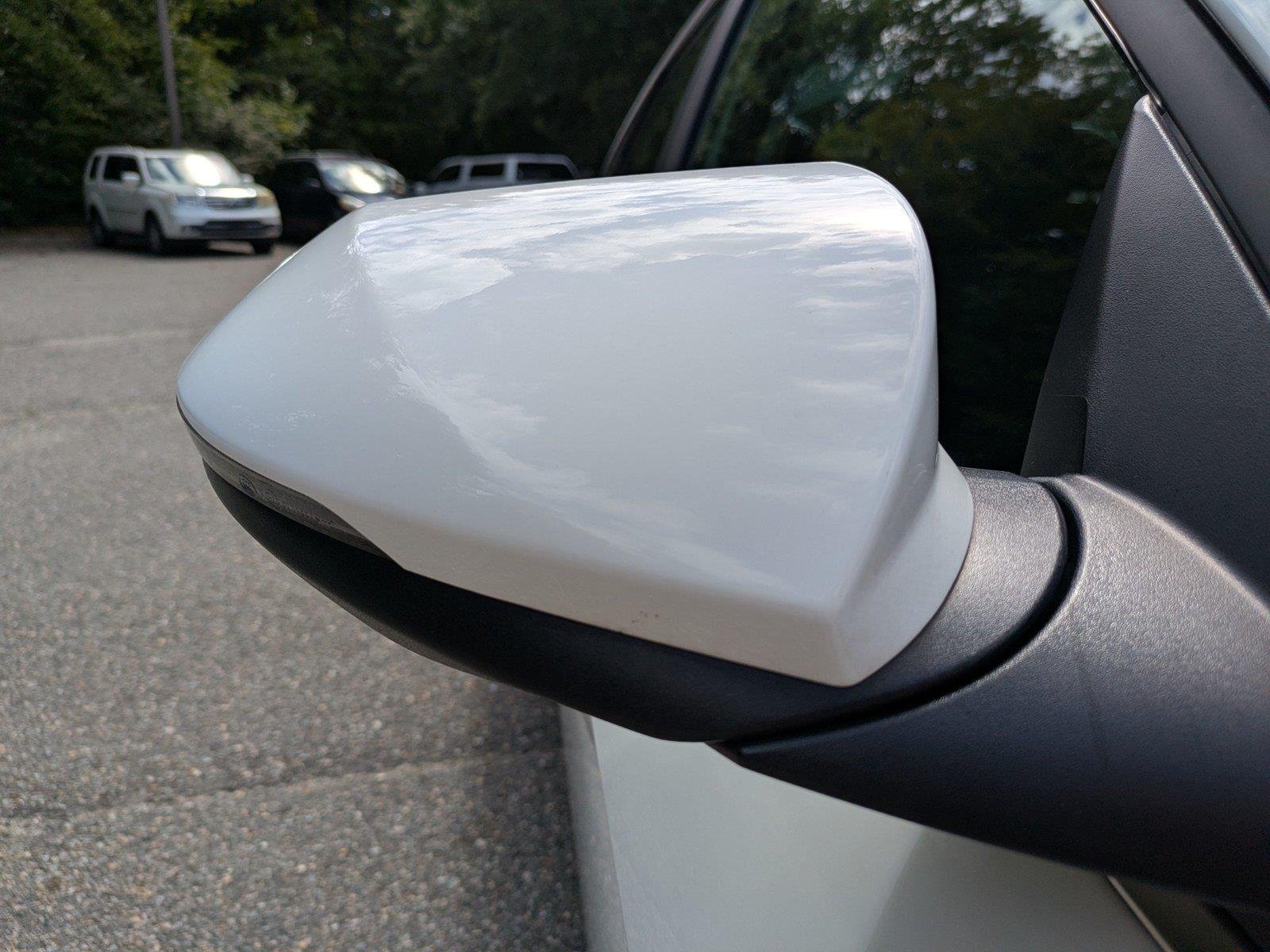 Used 2023 Lunar White Hyundai Limited image 12