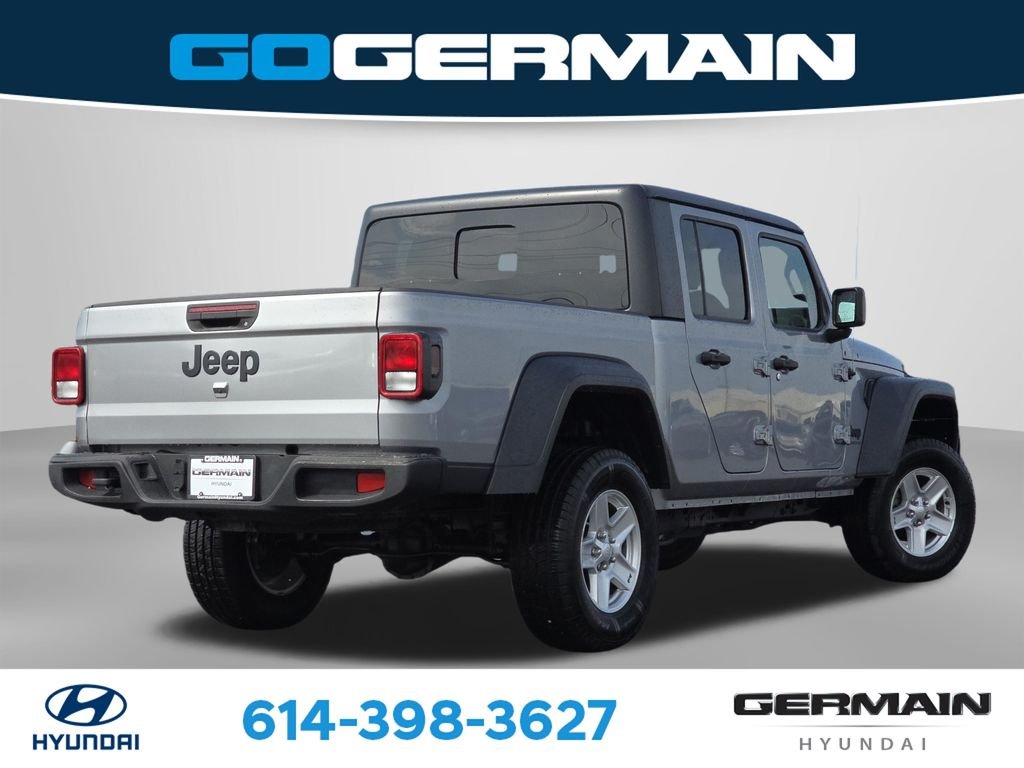 Used 2020 Silver Jeep Sport image 8