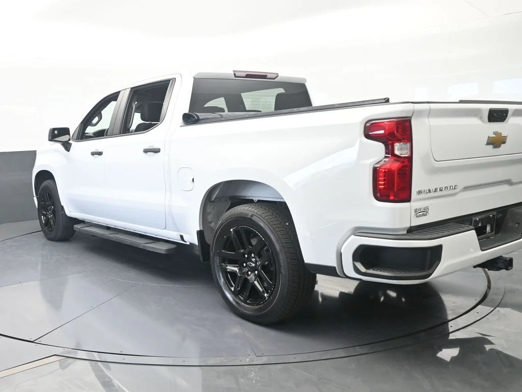 Used 2024 Summit White Chevrolet Custom image 4