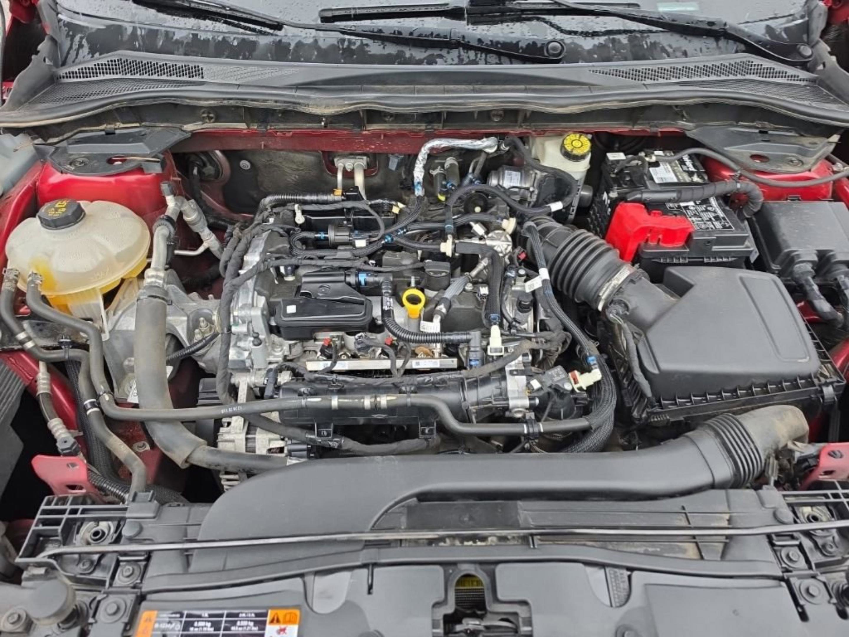 Used 2020 Red Ford SE image 10