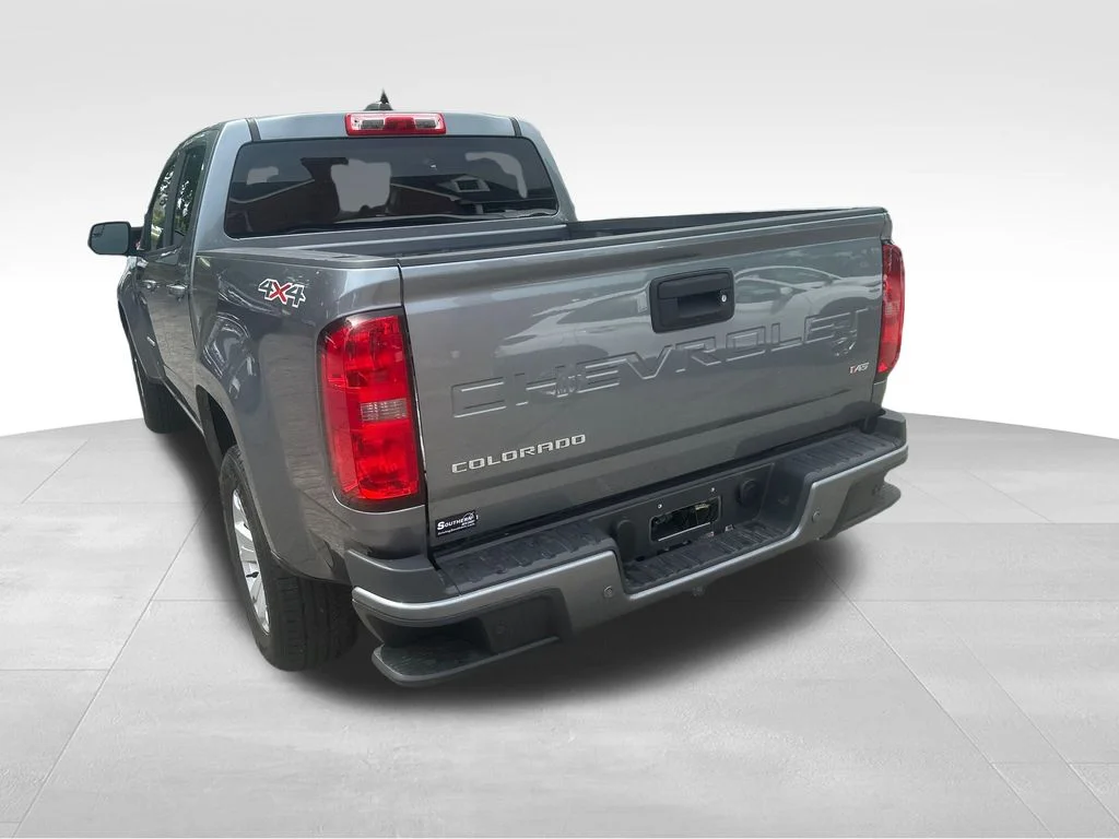 Used 2022 Gray Chevrolet LT image 19