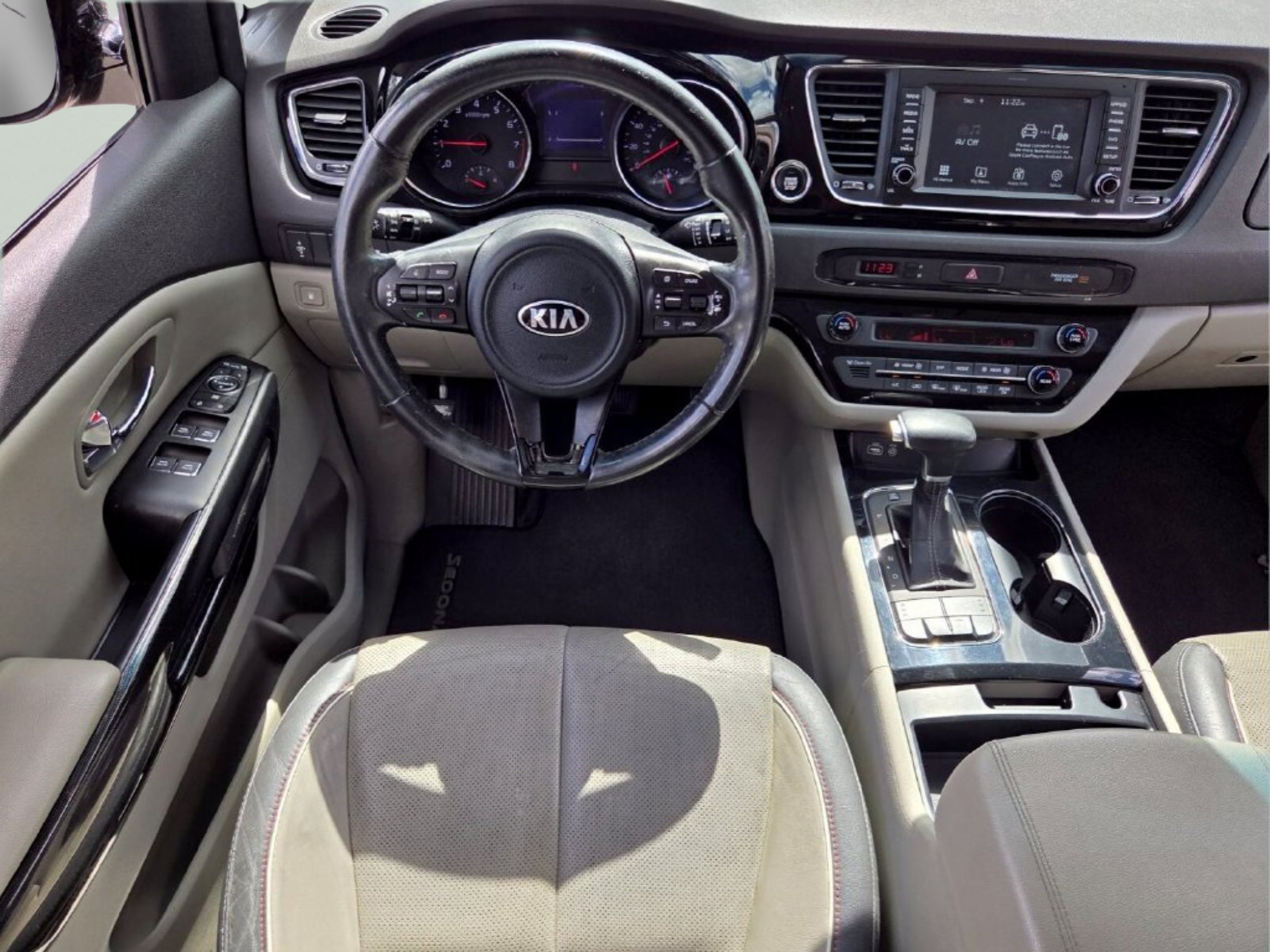 Used 2017 Titanium Bronze Kia EX image 12
