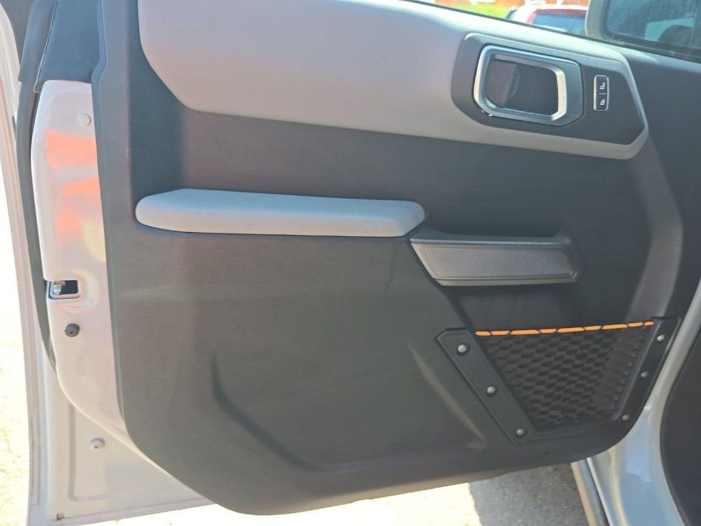 Used 2023 Gray Ford Badlands image 9
