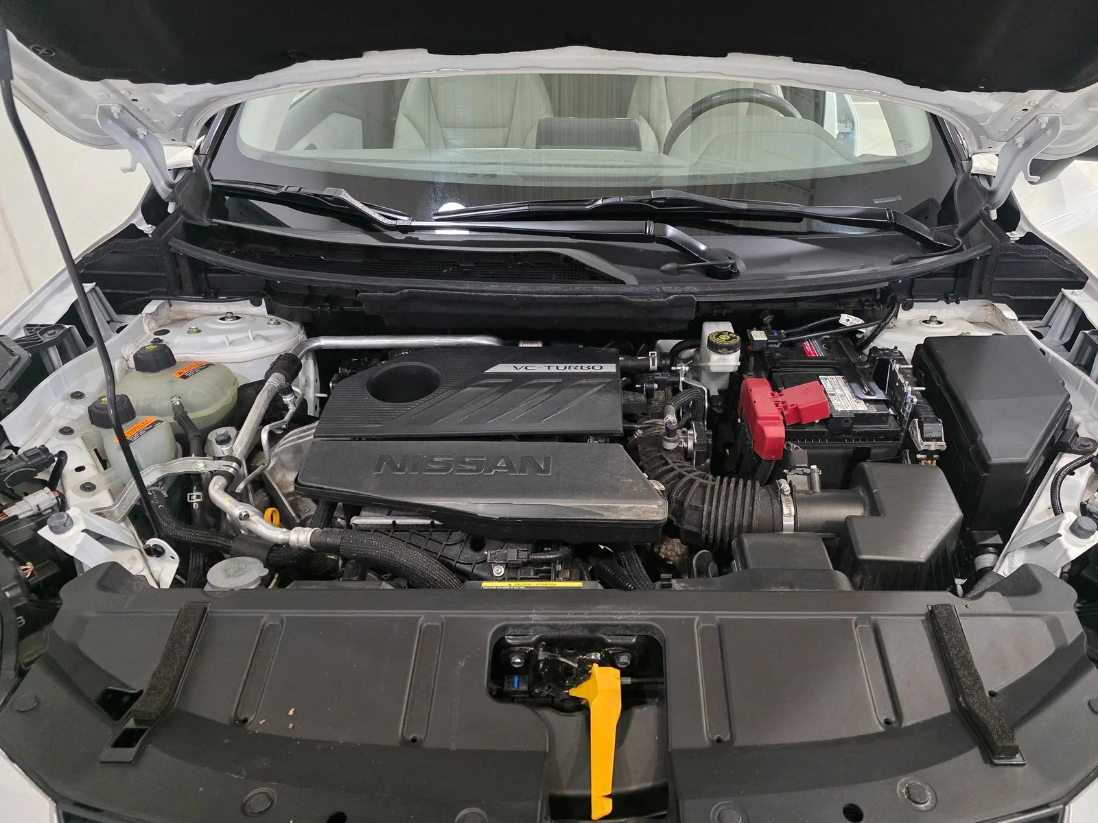Used 2023 White Nissan SL image 16