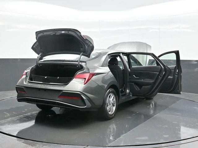 New 2026 Gray Hyundai SE image 29