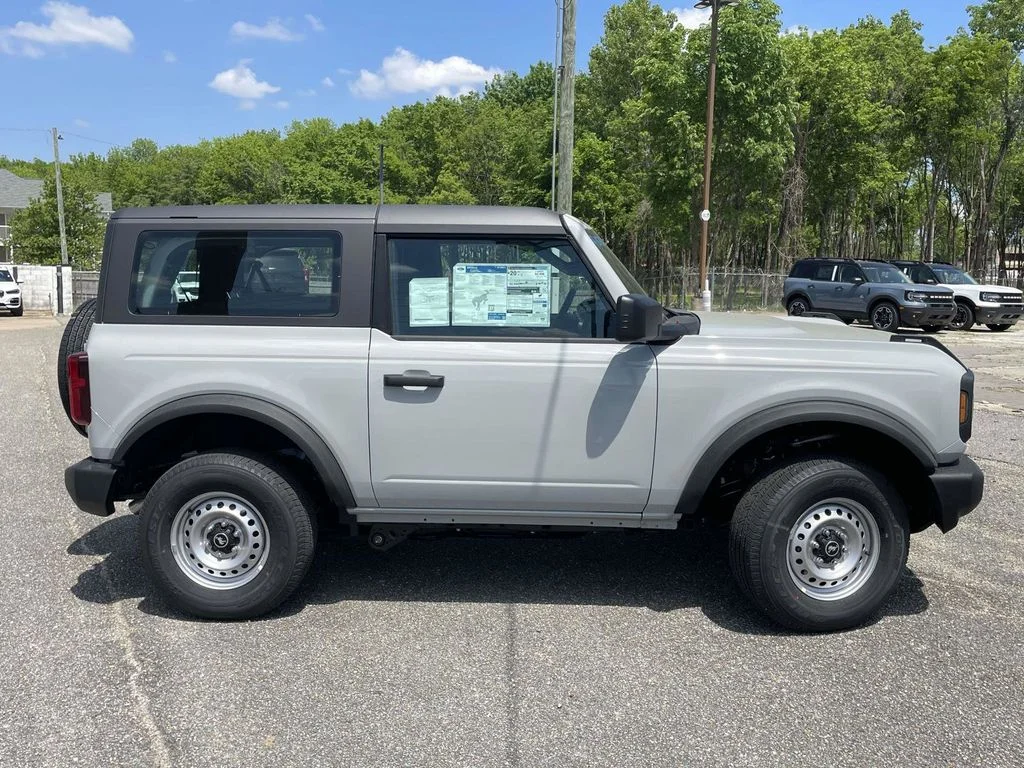 New 2026 White Ford Base image 2