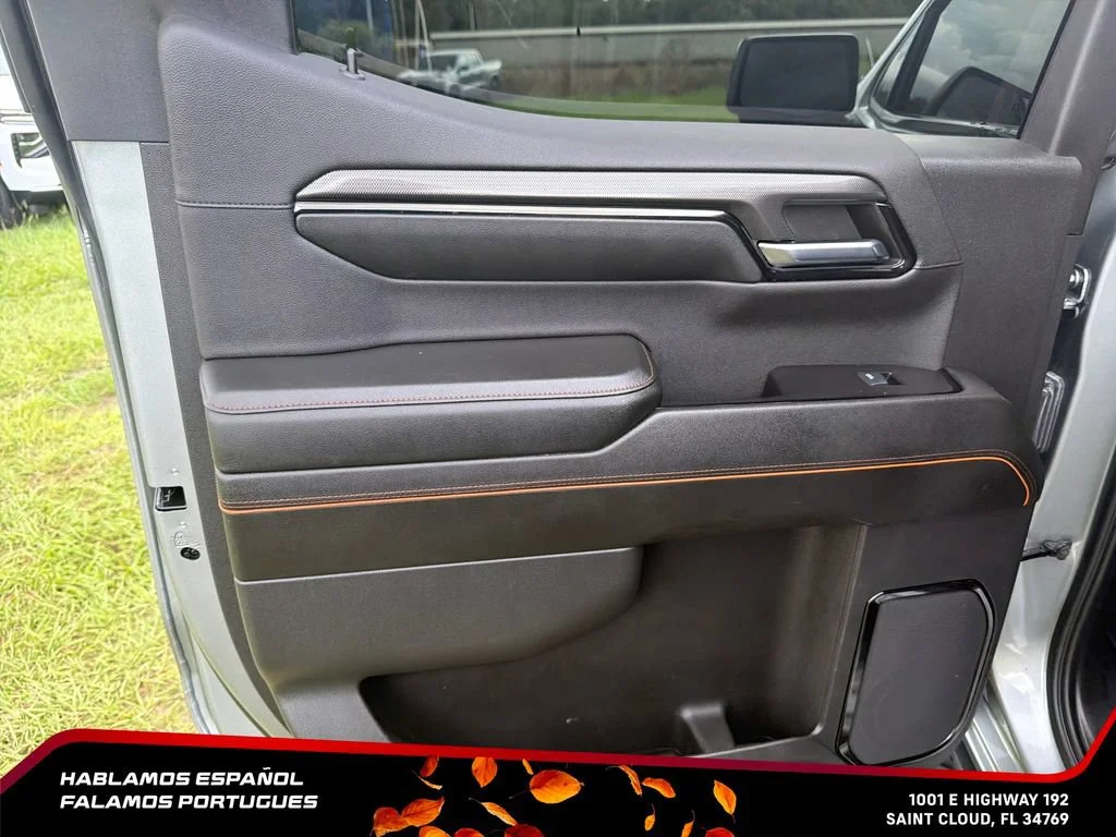 Used 2024 Sterling Metallic GMC AT4 image 28