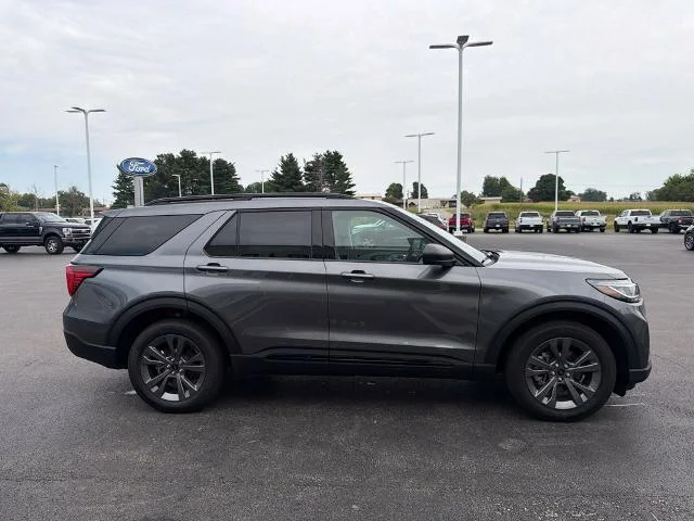 New 2026 Carbonized Gray Metallic Ford Active image 32