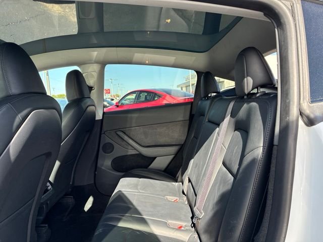 Used 2023  Tesla Long Range image 18
