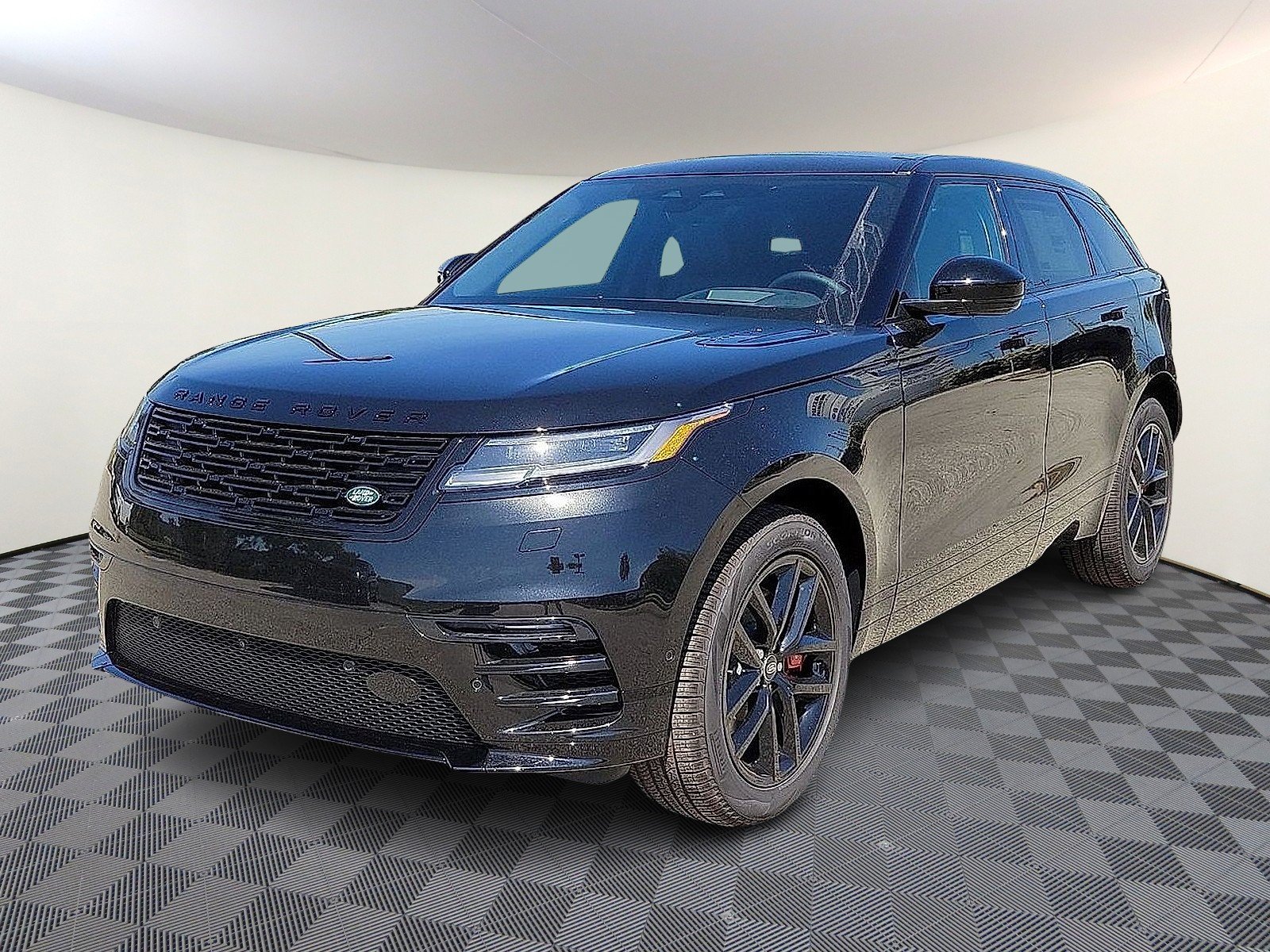 2025 Land Rover Range Rover Velar Dynamic SE