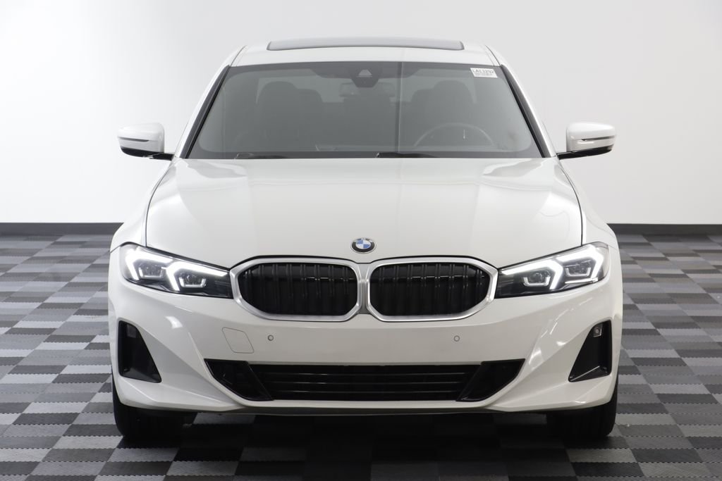 2024 BMW 3 Series 330i - Photo 22