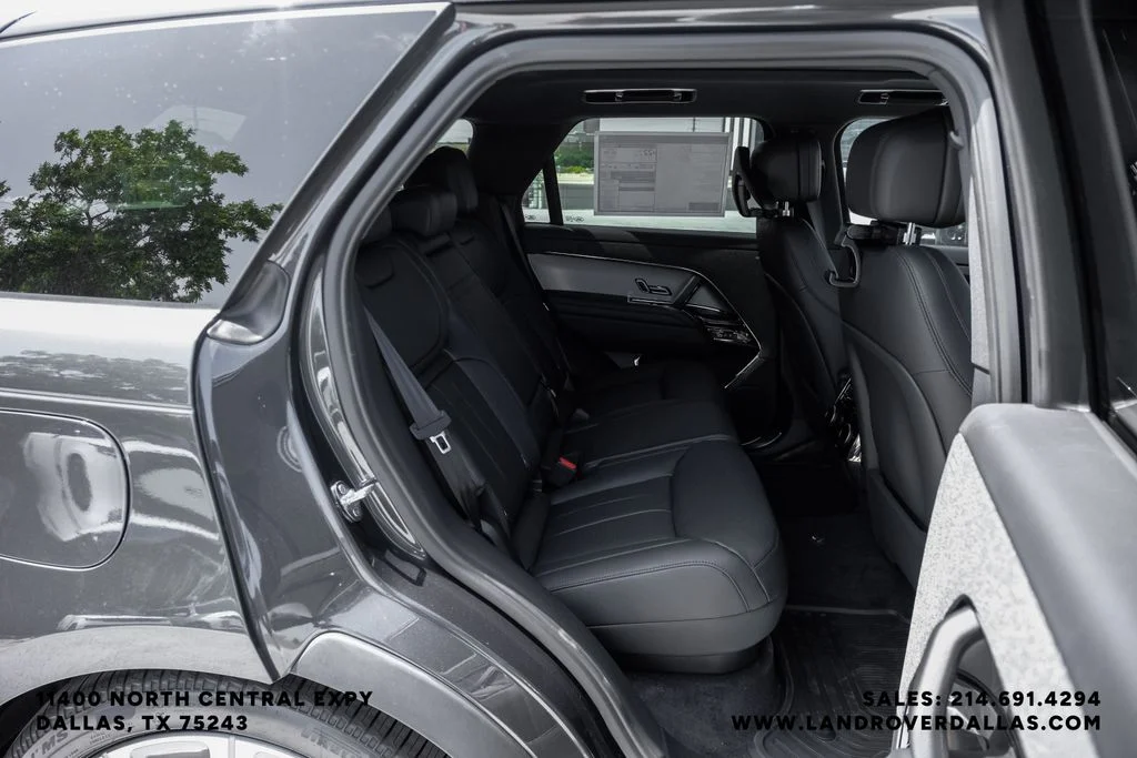 New 2026 Carpathian Gray Land Rover SE image 31