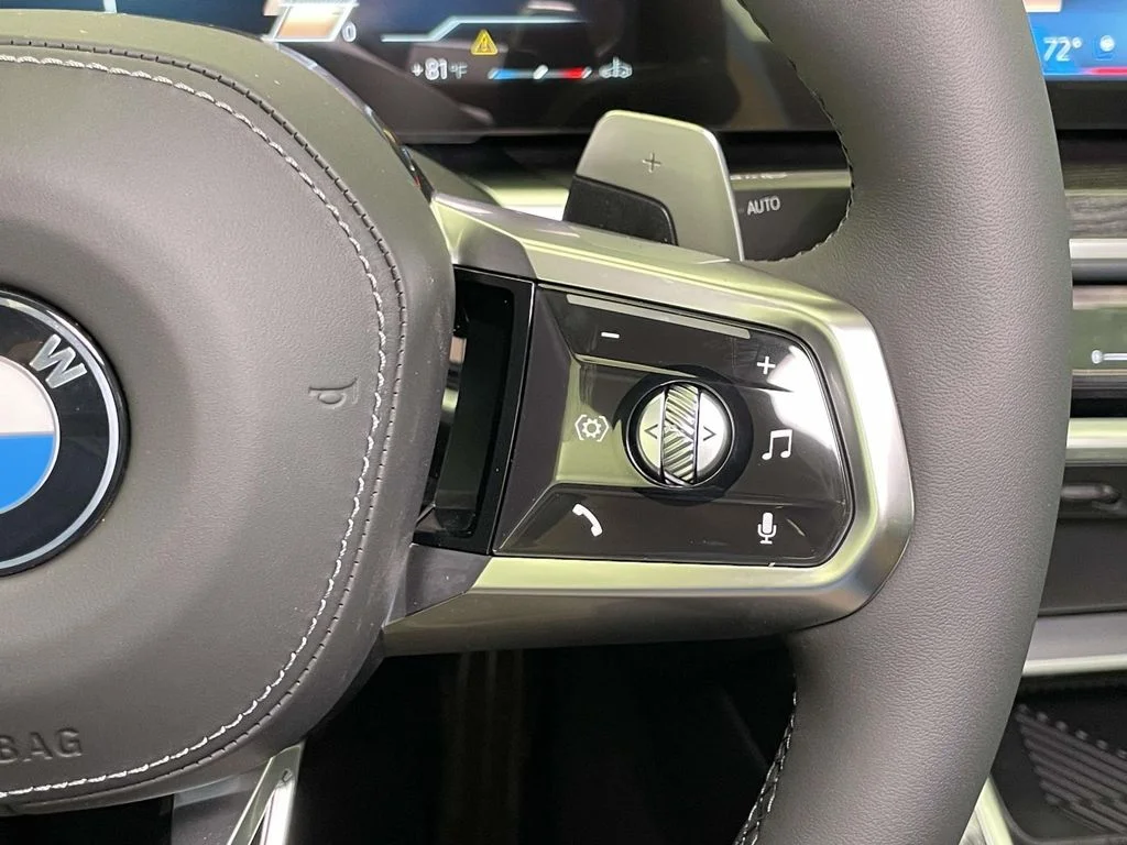 2025 BMW 7 Series 760i - Photo 35
