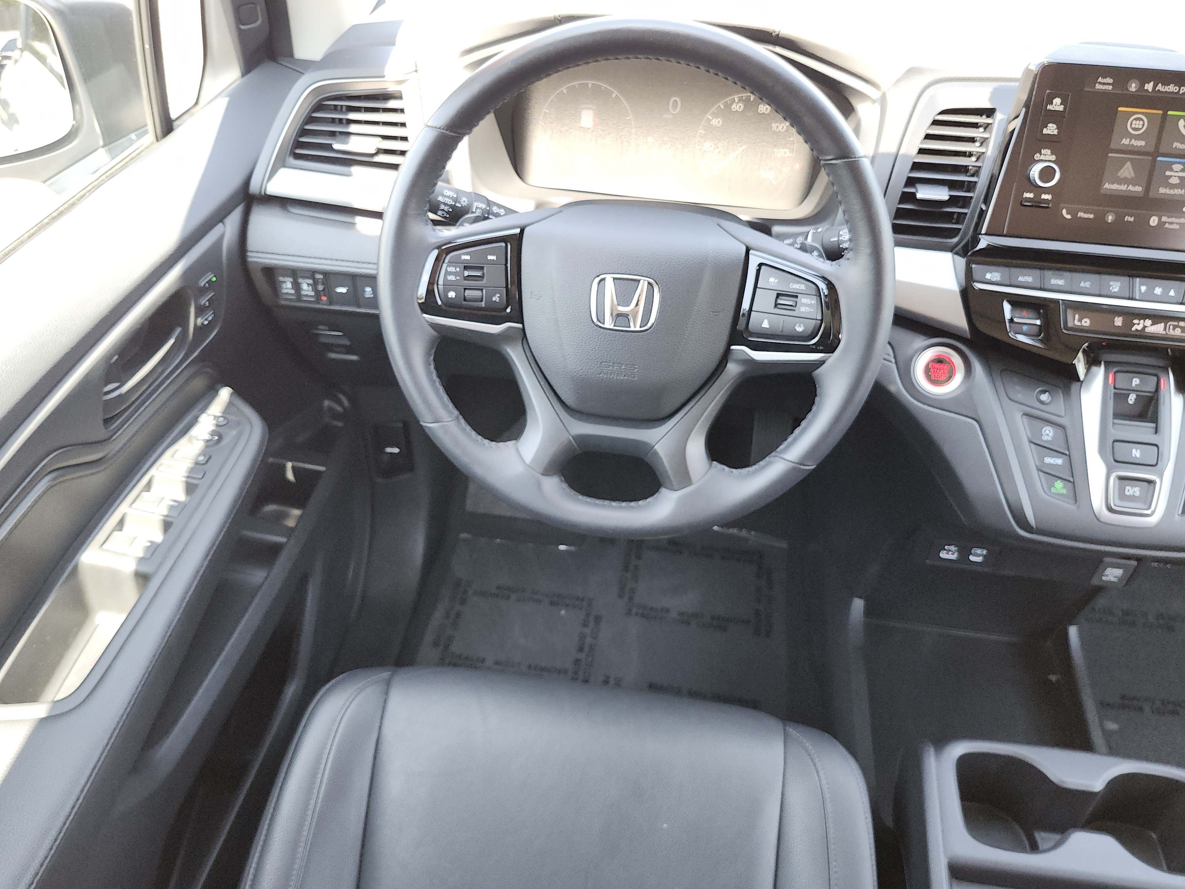 Used 2025 Silver Honda EX-L image 13