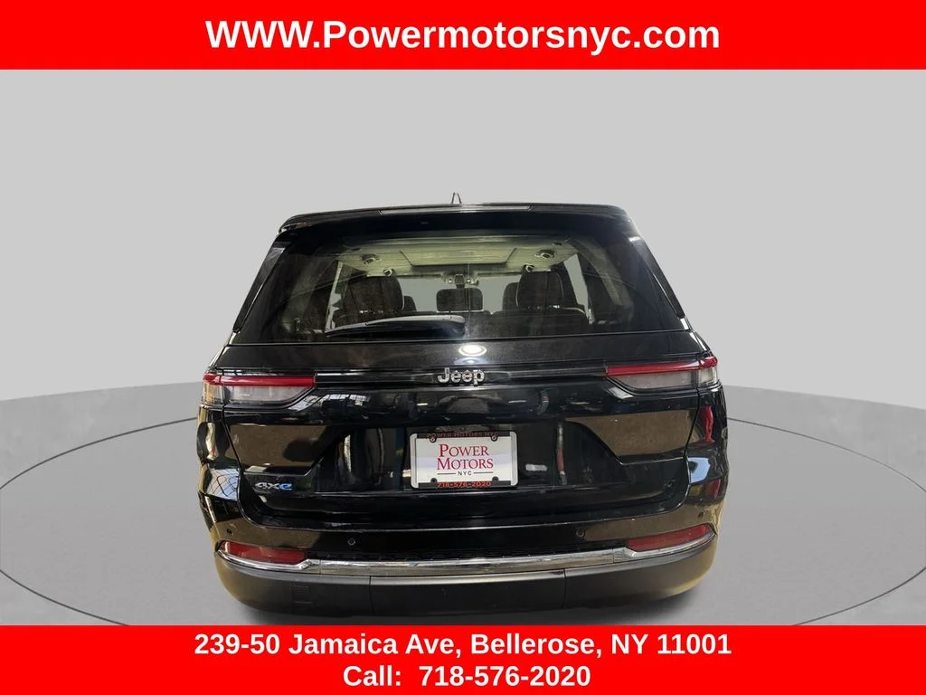 Used 2023 Black Jeep 4xe image 3