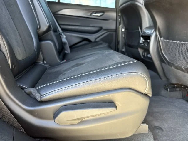 Used 2025 Gray Jeep Altitude X image 20