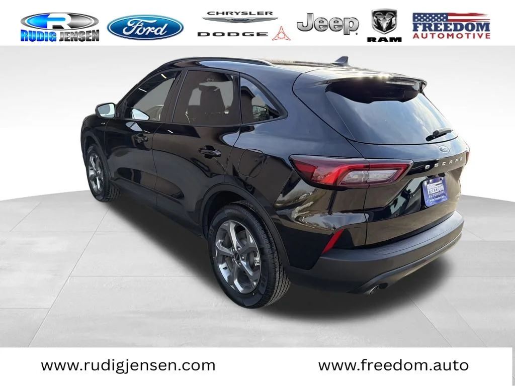 Used 2025 Black Ford ST-Line Select image 3