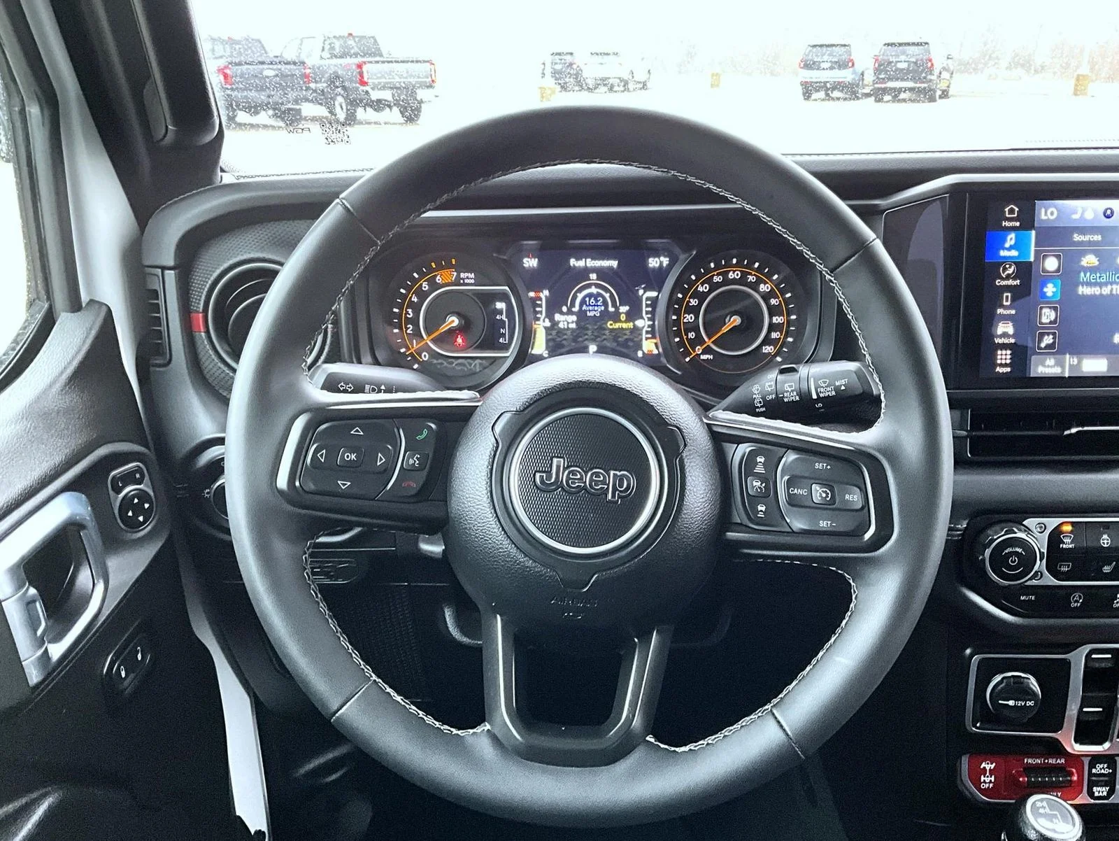 Used 2025 White/off-white Jeep Rubicon image 11