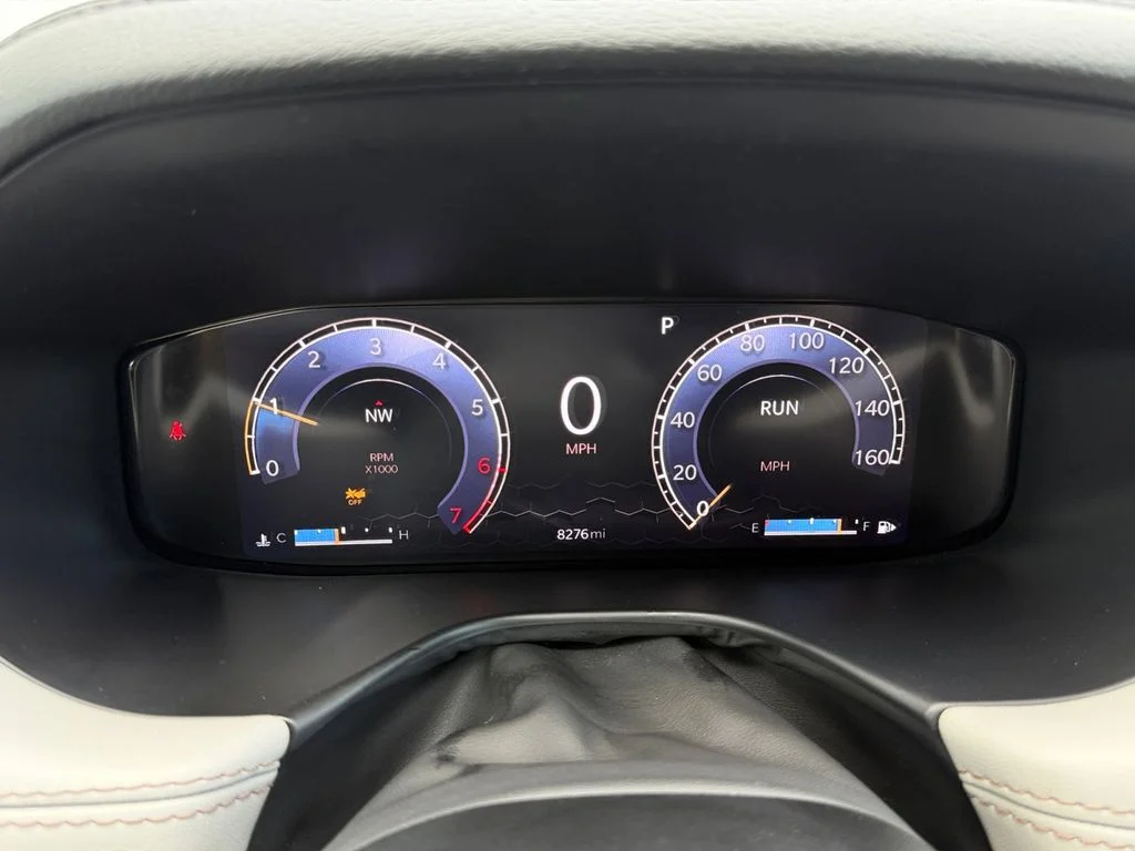 Used 2025 Silver Jeep Limited image 18