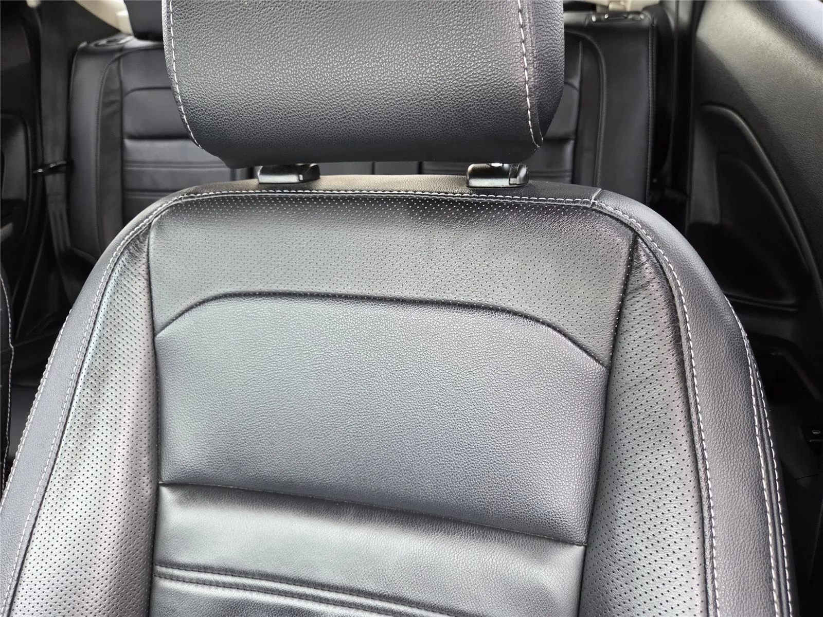 Used 2020 Moondust Silver Ford Titanium image 17
