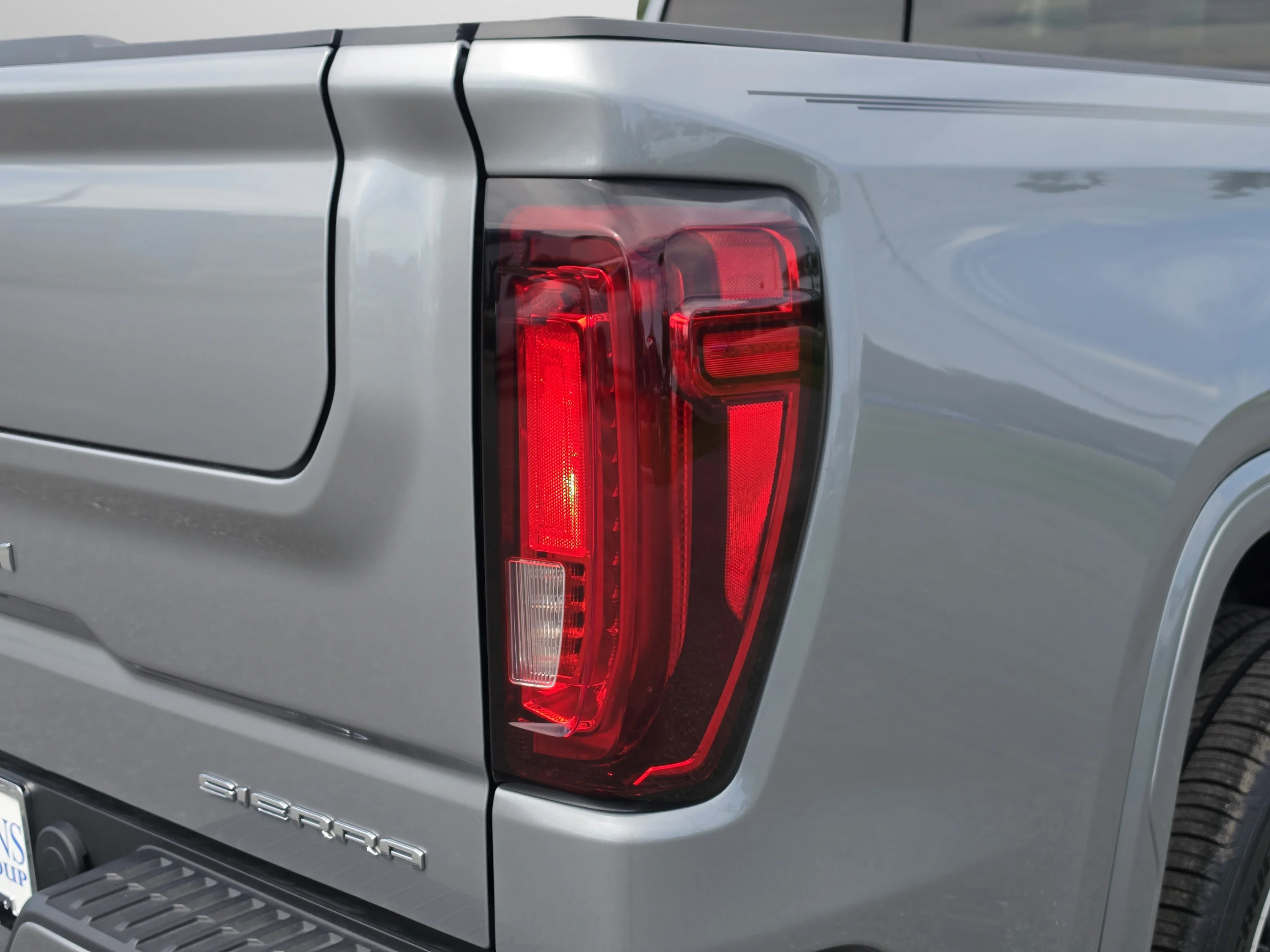 Used 2024 Sterling Metallic GMC Denali image 41