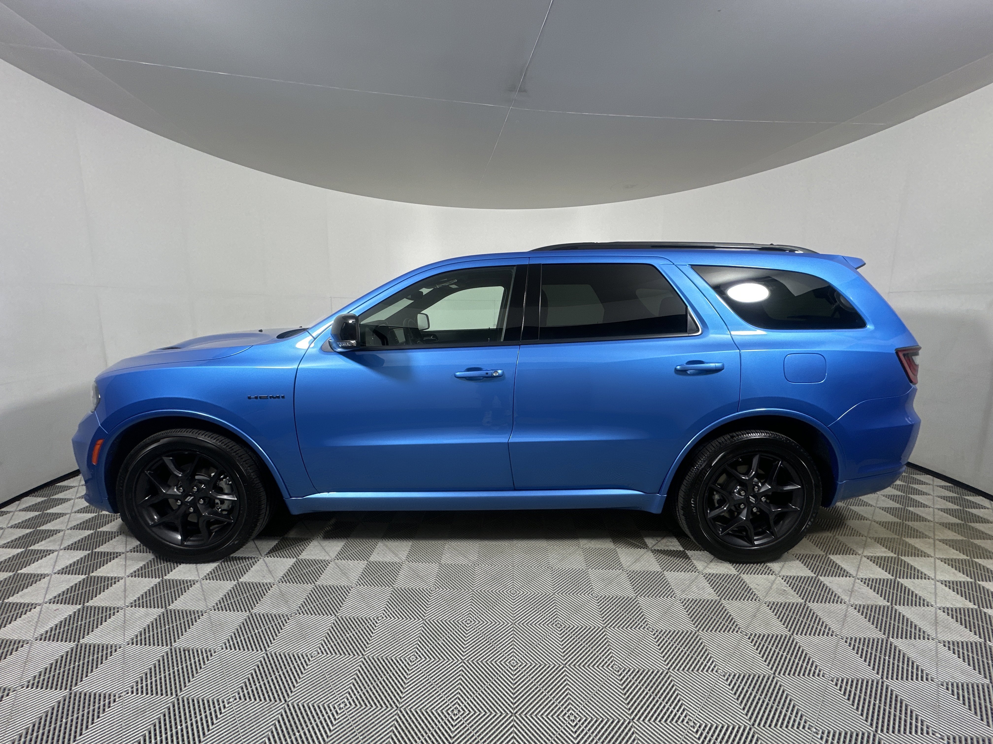 New 2026 B5 Blue Exterior Paint Dodge GT Premium HEMI V8 image 4