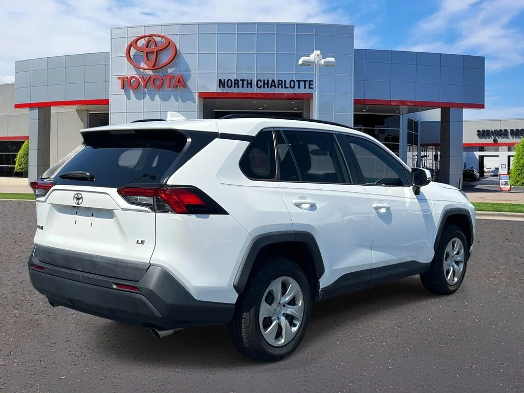 Used 2021 White Toyota LE image 7