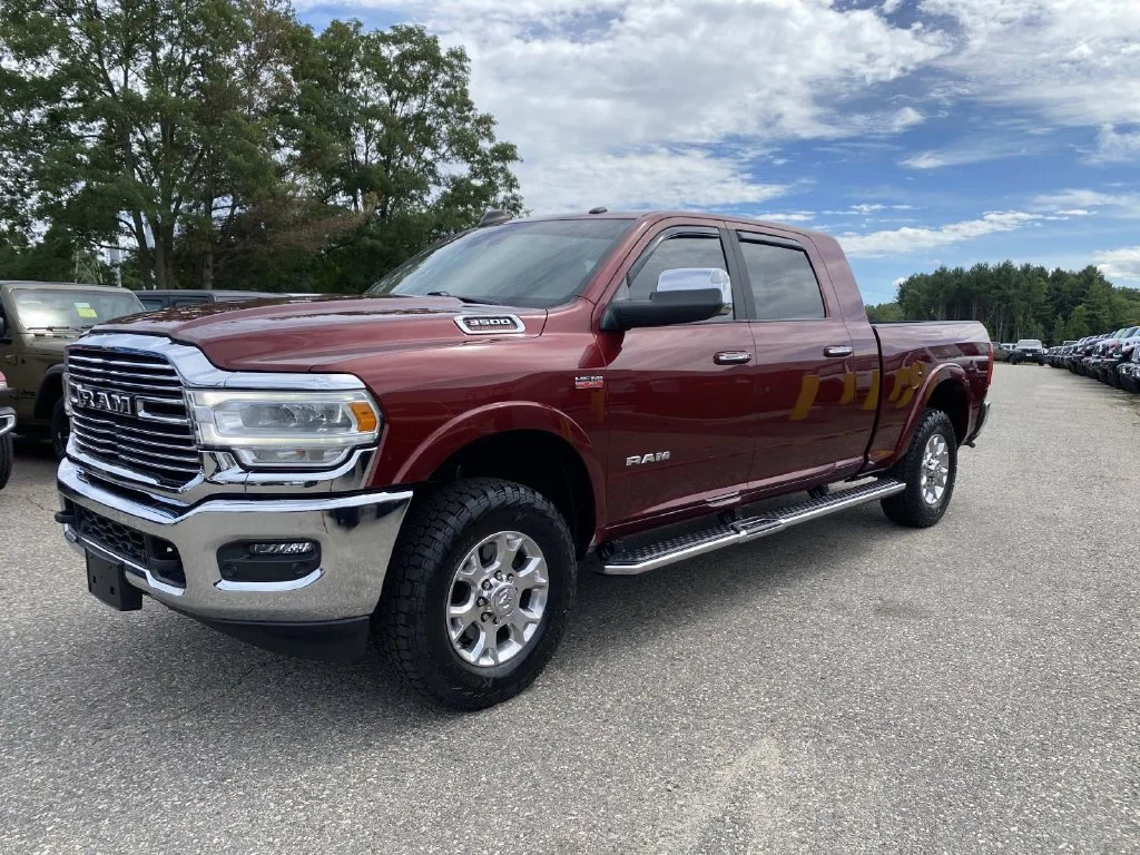 Used 2022 Red Ram Laramie image 8